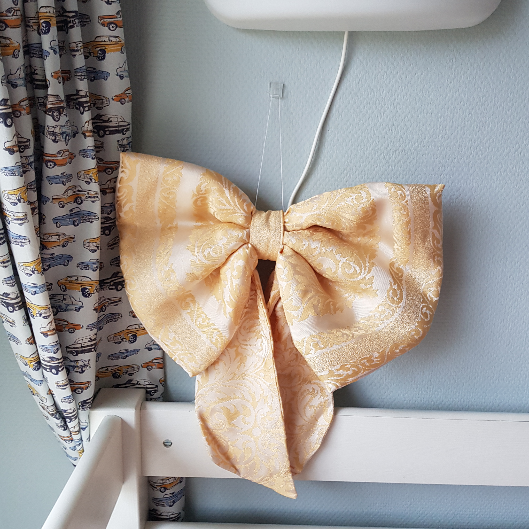 Sløjfe - STOR - Guld