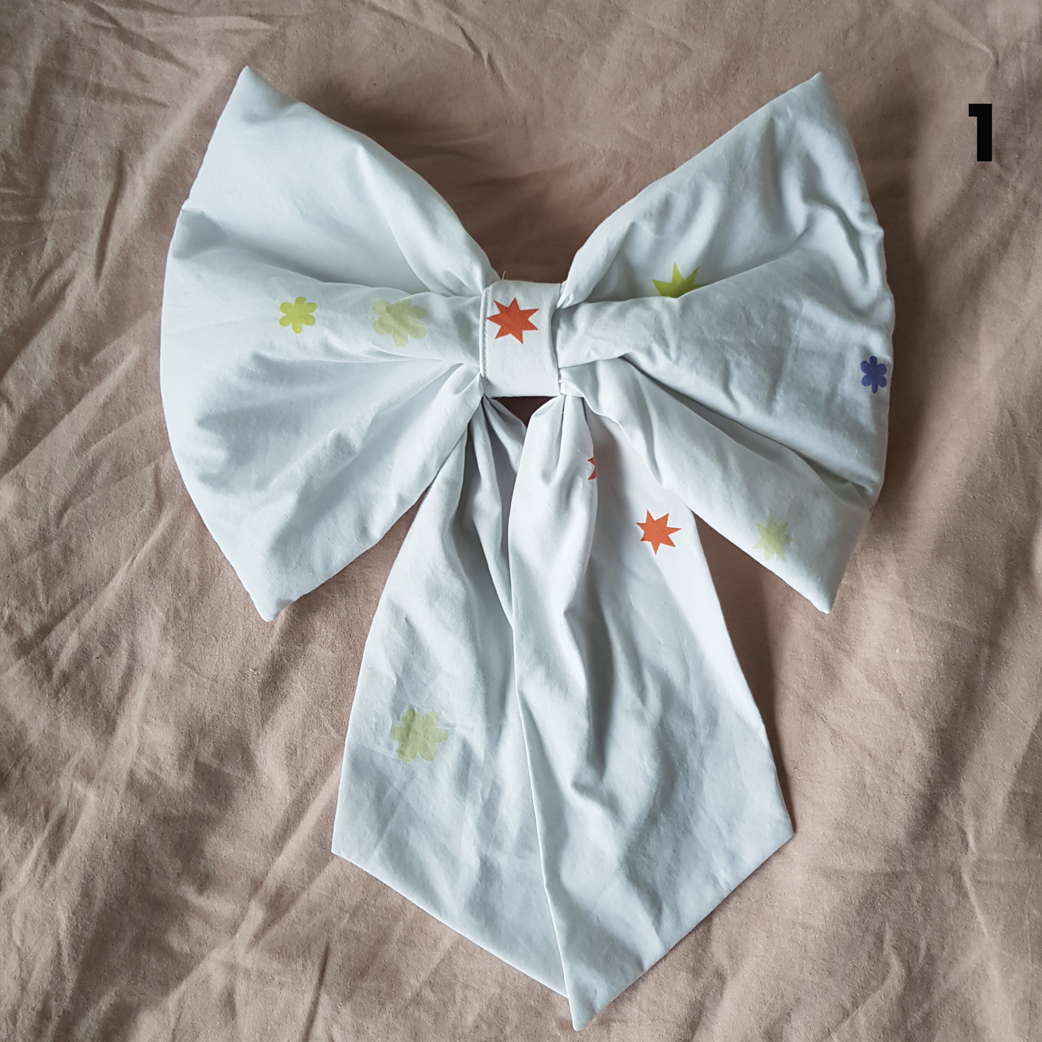 Sløjfe - STOR - Hvid mønstret